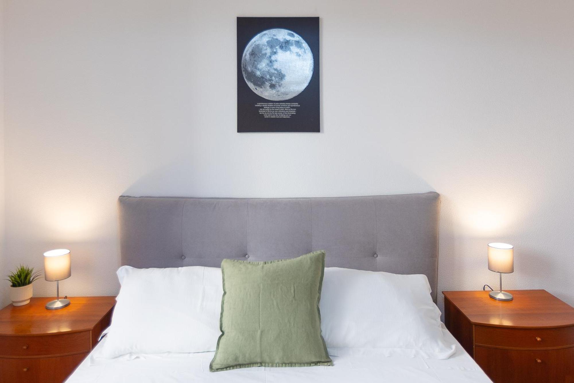 Faleria Second By In Apartment Rom